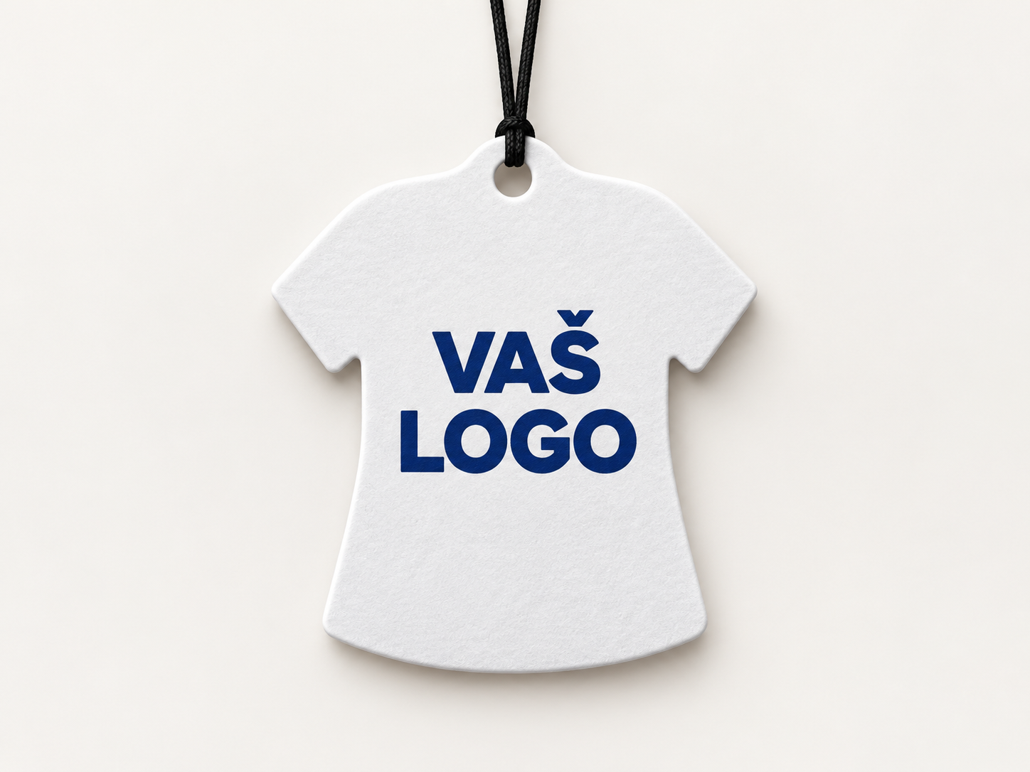 Gotov oblik auto mirisa u obliku dresa s natpisom VAŠ LOGO